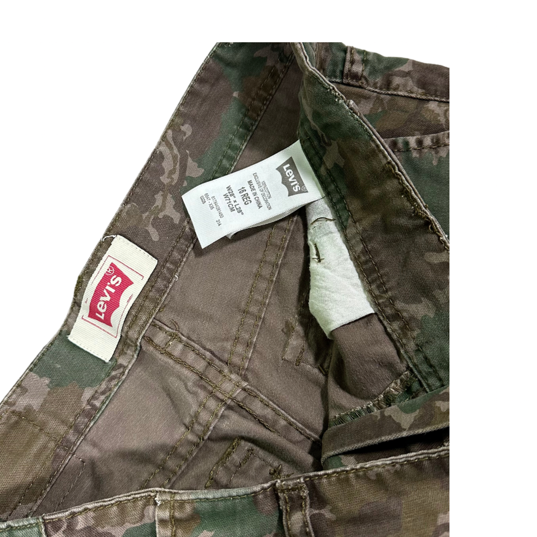 Levi Camo Pants